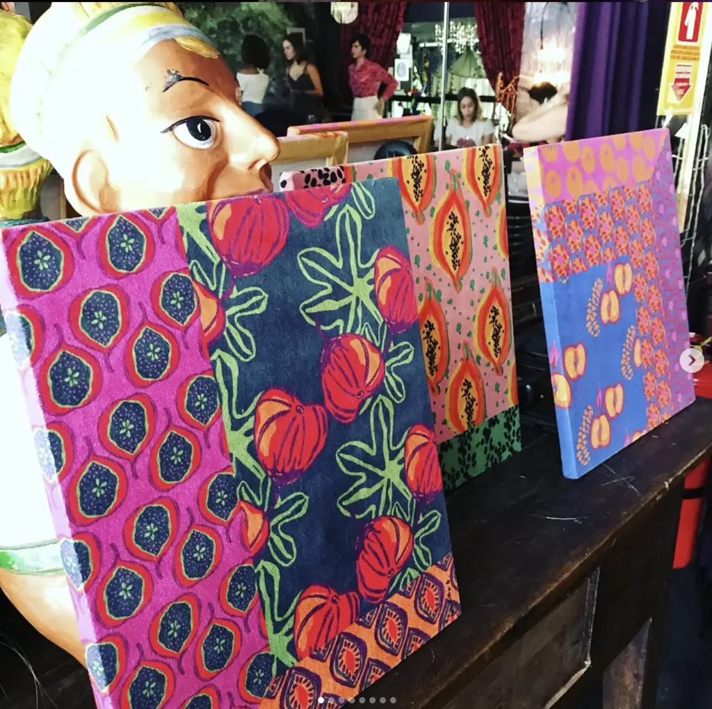 restaurant showcase display